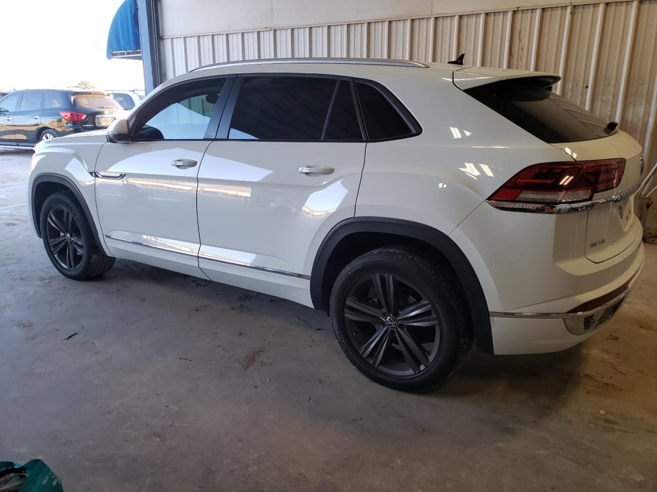Изображение 2 2021 VOLKSWAGEN ATLAS CROSS SPORT SE 2021 с VIN 1V2ME2CA3MC217242
