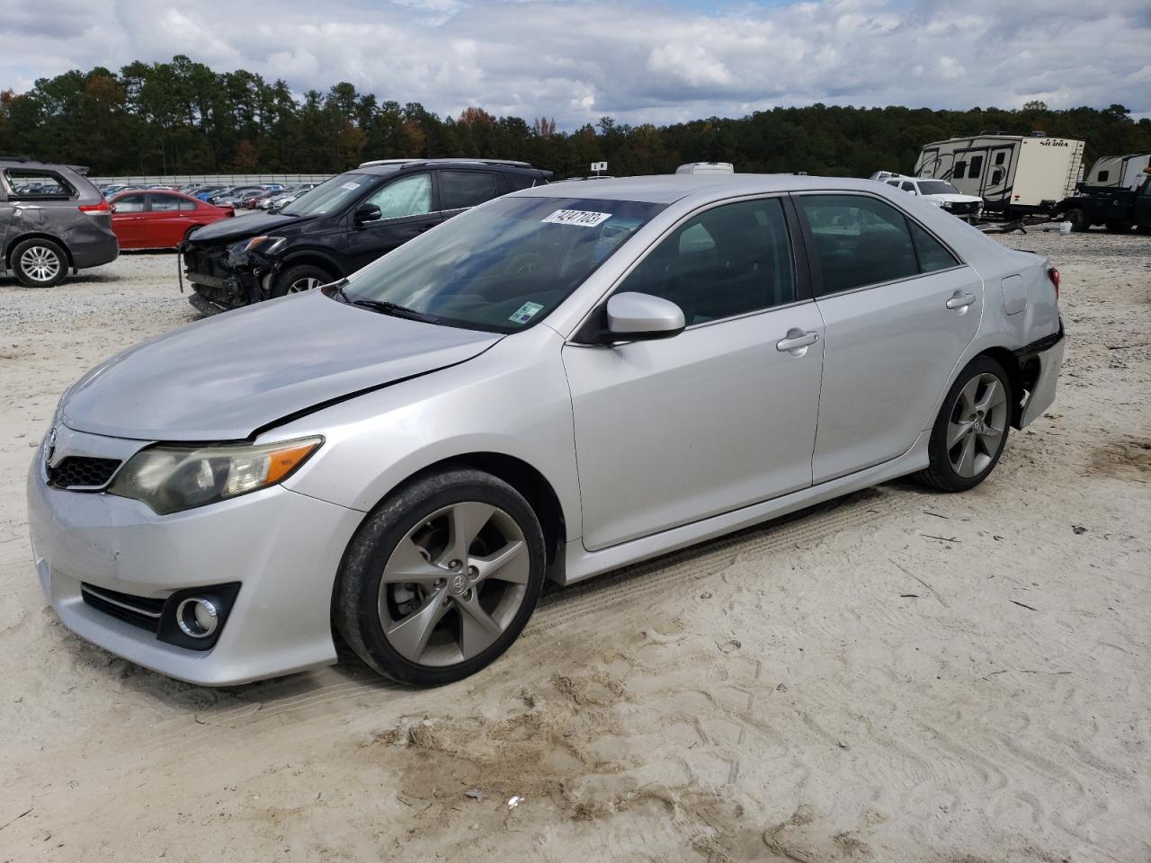 Image 1 of 2013 TOYOTA CAMRY SE 2013 with VIN 4T1BK1FK4DU022756