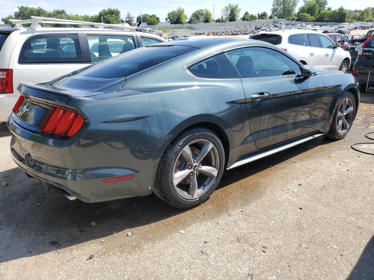 Obraz 3 z 2015 FORD MUSTANG  2015 z VIN 1FA6P8AM0F5306039