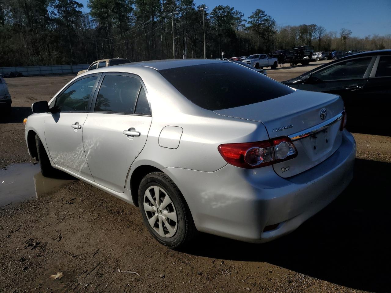 Изображение 2 2011 TOYOTA COROLLA BASE 2011 с VIN JTDBU4EE0B9138919