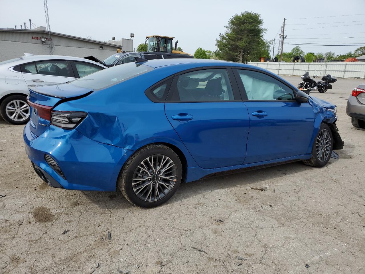 Изображение 3 2023 KIA FORTE GT LINE 2023 с VIN 3KPF54AD5PE584885