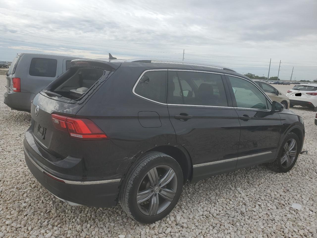 Obraz 3 z Volkswagen Tiguan Se 2020 z VIN 3VV3B7AX8LM003811