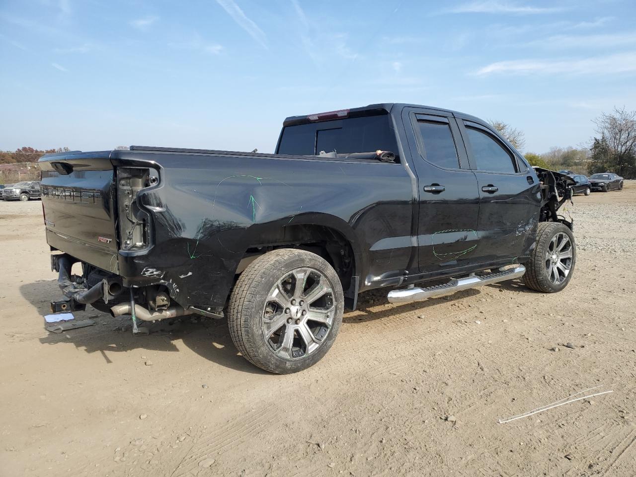 Image 3 of 2019 CHEVROLET SILVERADO K1500 RST 2019 with VIN 1GCRYEED0KZ221959