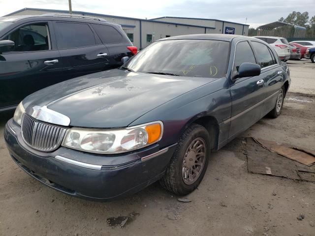 Image 2 of 1998 LINCOLN TOWN CAR SIGNATURE 1998 with VIN 1LNFM82W1WY608968