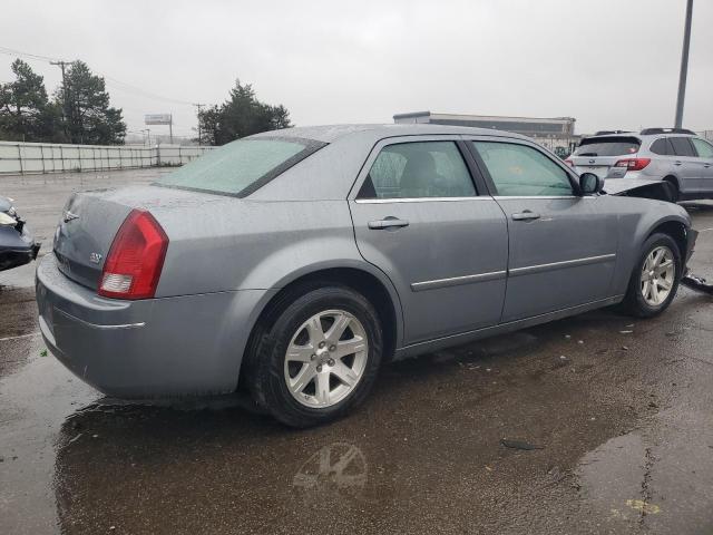 Obraz 3 z 2006 CHRYSLER 300 TOURING 2006 z VIN 2C3KA53G46H165411