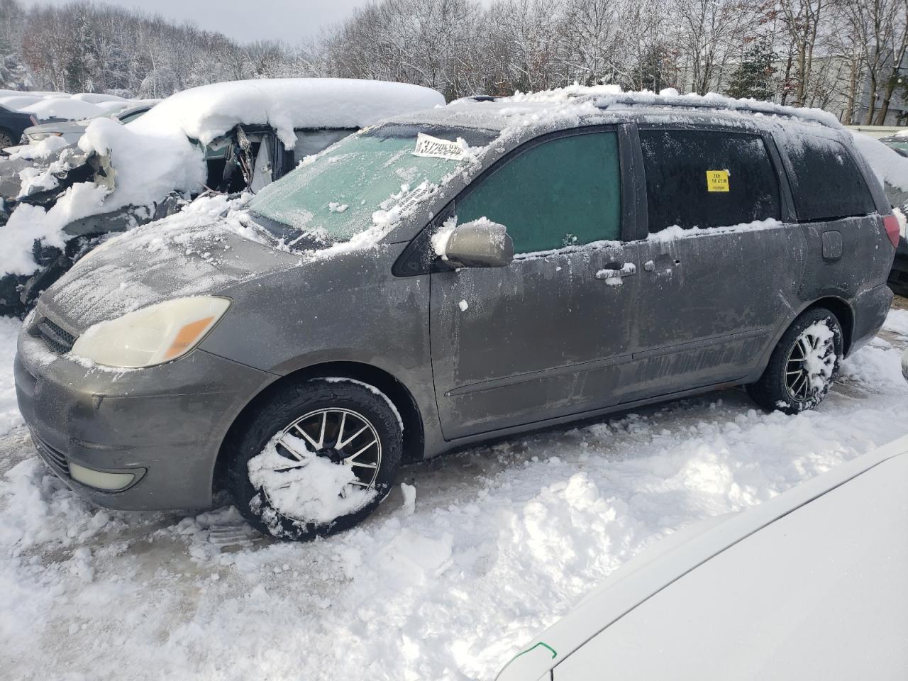 2005 TOYOTA SIENNA XLE 2005 image