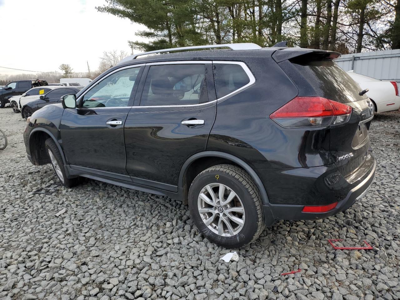 Image 2 of 2018 NISSAN ROGUE S 2018 with VIN KNMAT2MV3JP610688