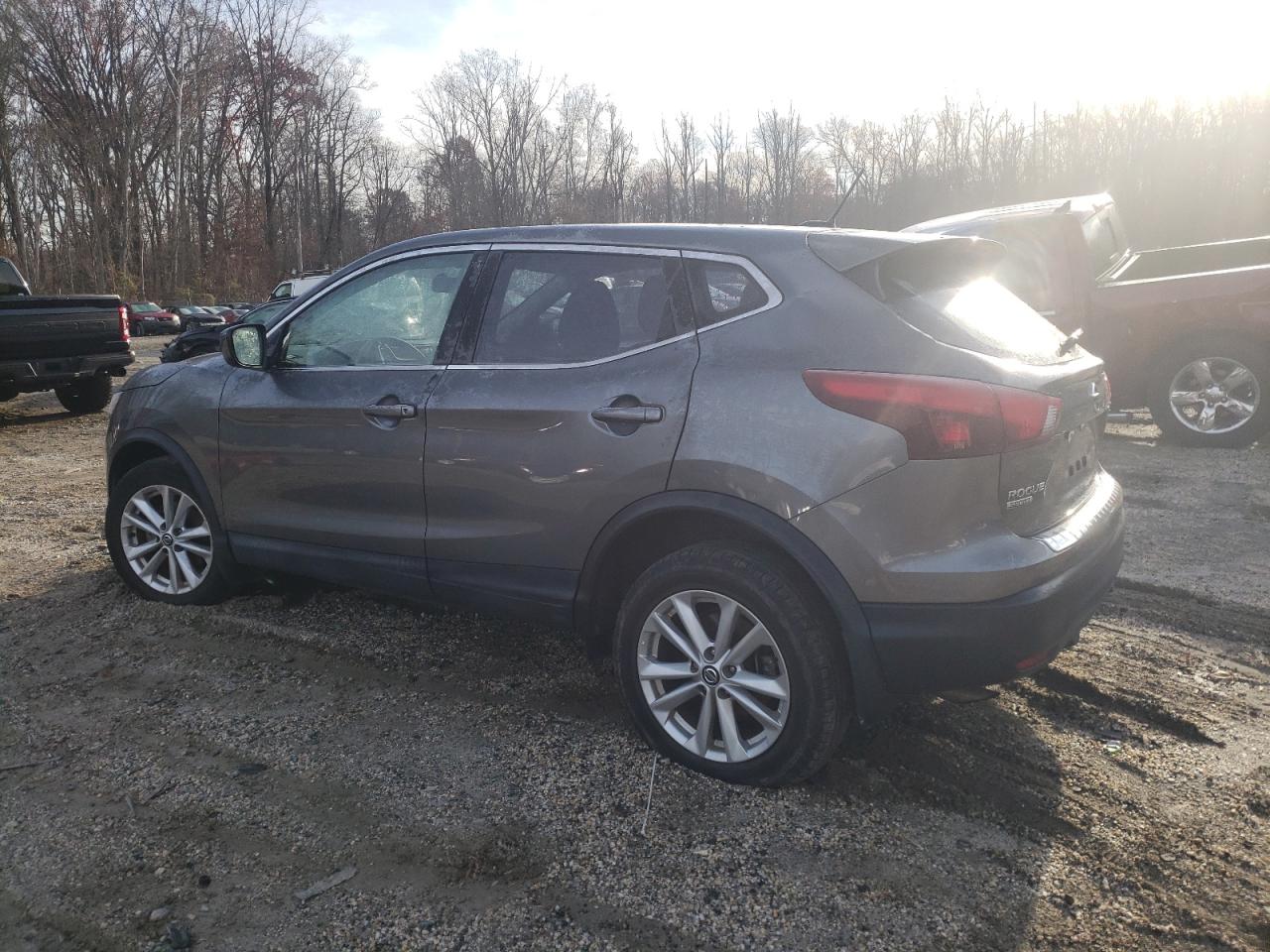Image 2 of 2019 NISSAN ROGUE SPORT S 2019 with VIN JN1BJ1CR2KW623080