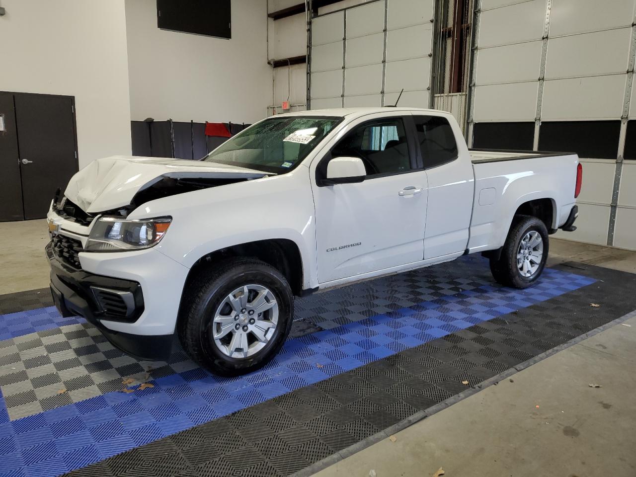 Image 1 of 2022 CHEVROLET COLORADO LT 2022 with VIN 1GCHSCEA2N1161838