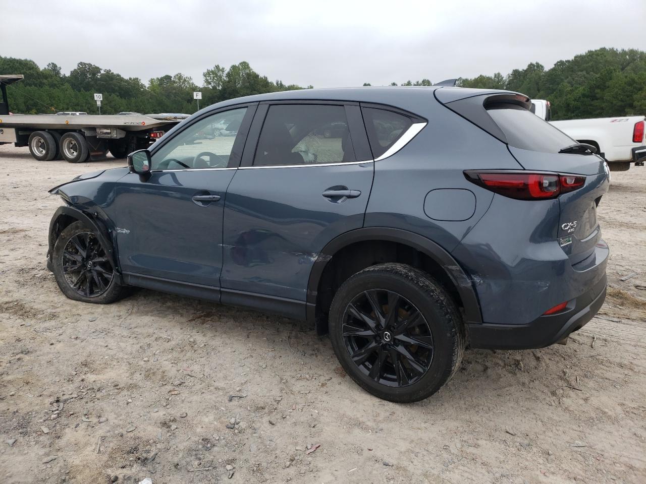 Image 2 of 2022 MAZDA CX-5 PREFERRED 2022 with VIN JM3KFBCM4N0524414
