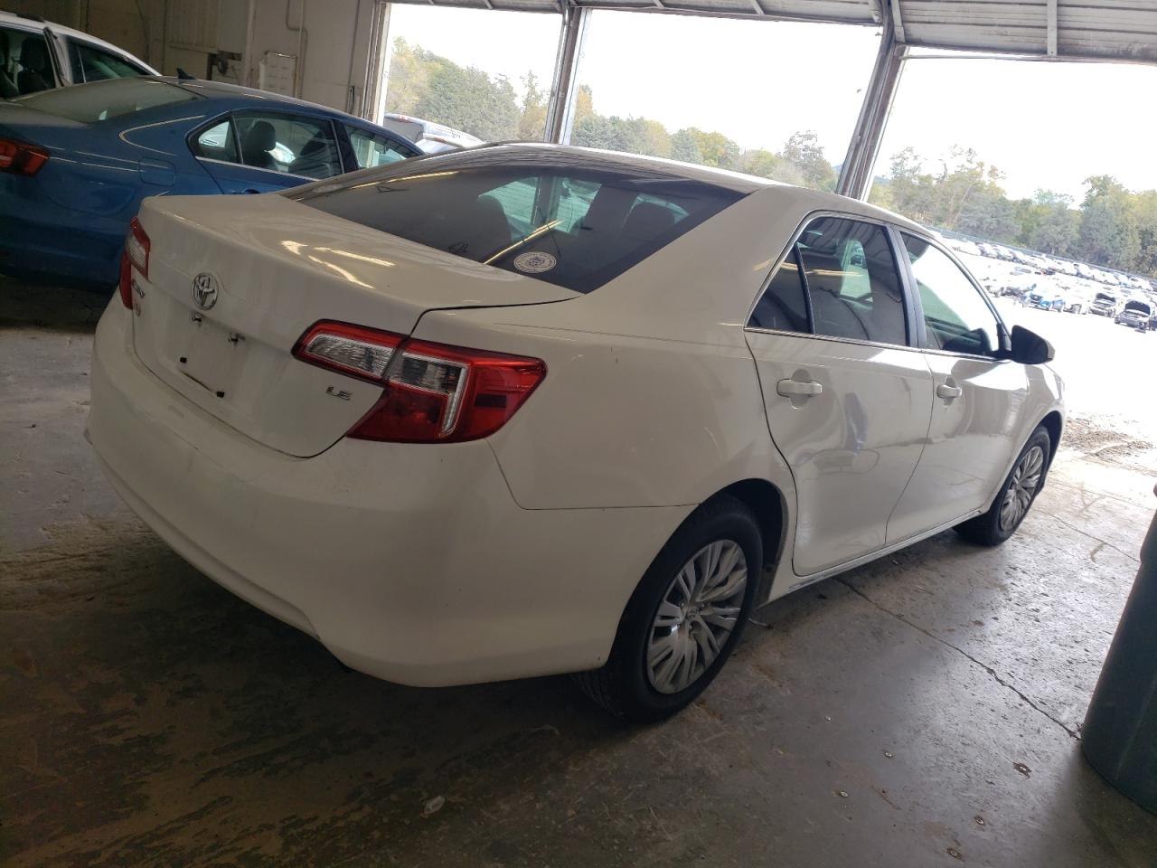 Изображение 3 2014 TOYOTA CAMRY L 2014 с VIN 4T4BF1FK7ER340057