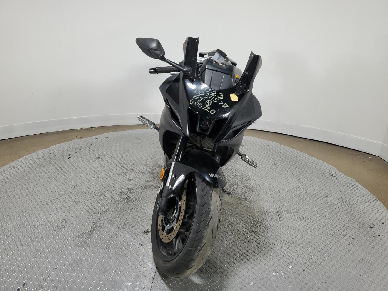 Image 2 of 2022 YAMAHA YZFR7  2022 with VIN JYARM38E7NA000720