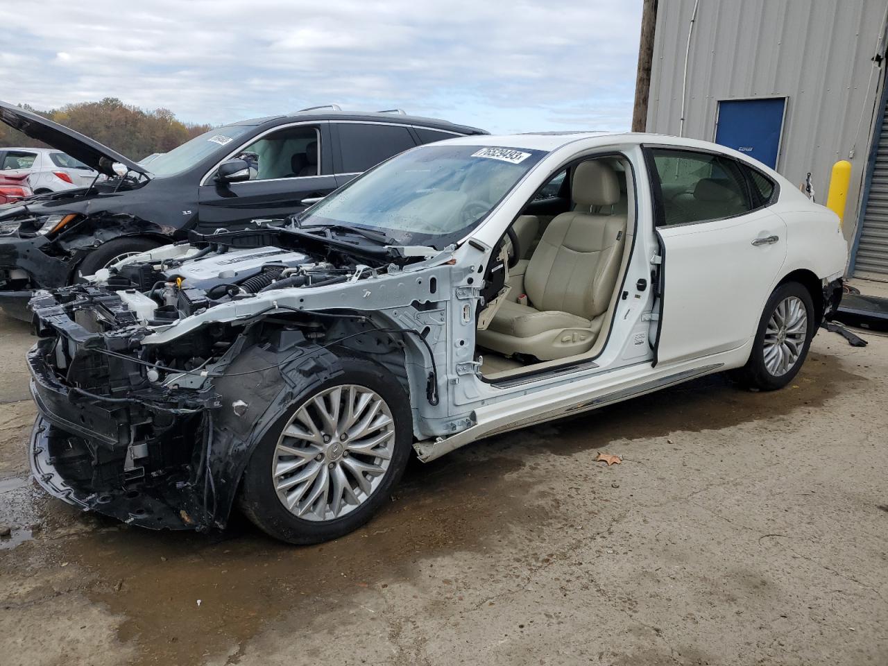 Изображение 1 2016 INFINITI Q70L 3.7 2016 с VIN JN1BY1PP8GM630591