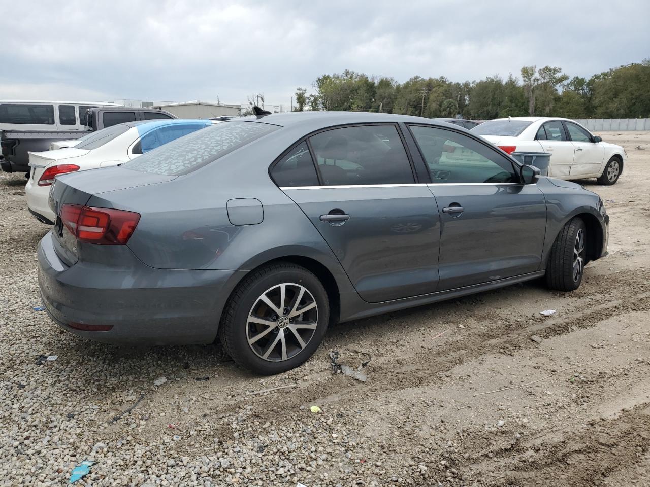 Obraz 3 z 2017 VOLKSWAGEN JETTA SE 2017 z VIN 3VWDB7AJ1HM243401