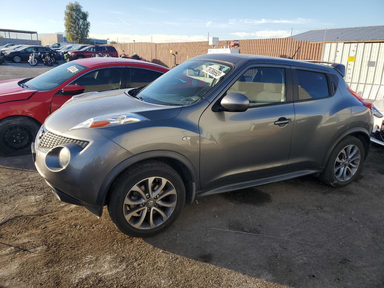 Изображение 1 2013 NISSAN JUKE S 2013 с VIN JN8AF5MV3DT220408