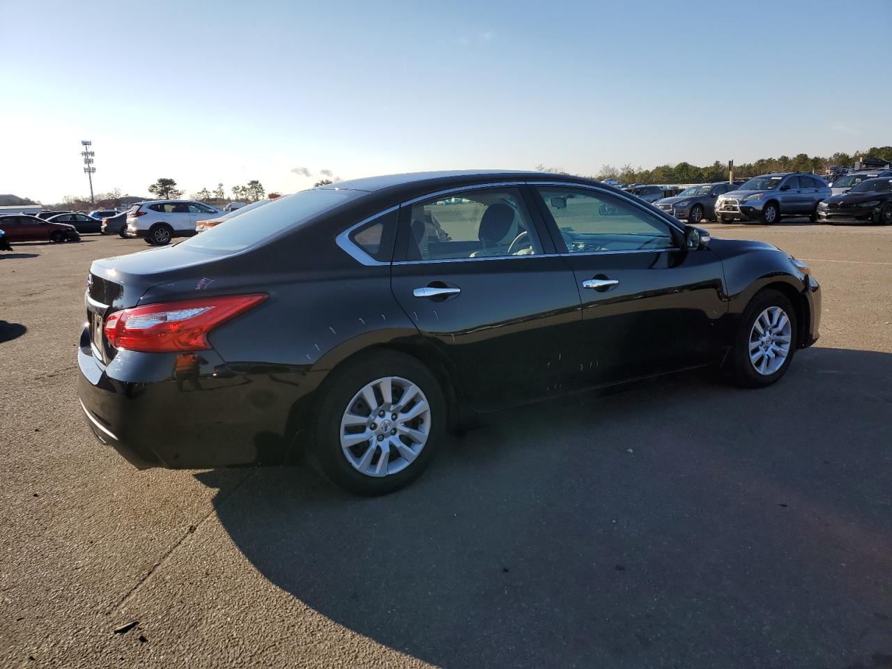 Obraz 3 z 2017 NISSAN ALTIMA 2.5 2017 z VIN 1N4AL3AP0HC276137