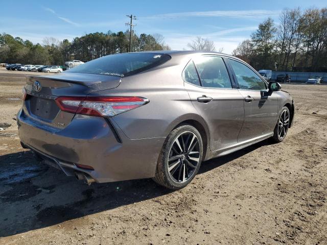 Obraz 3 z 2018 TOYOTA CAMRY XSE 2018 z VIN 4T1B61HK9JU065356