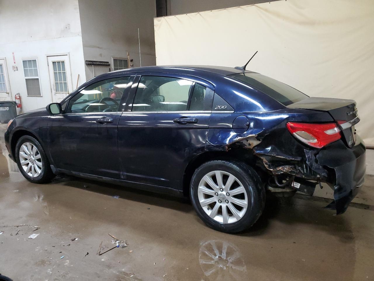 Изображение 2 2012 CHRYSLER 200 TOURING 2012 с VIN 1C3CCBBB2CN283673