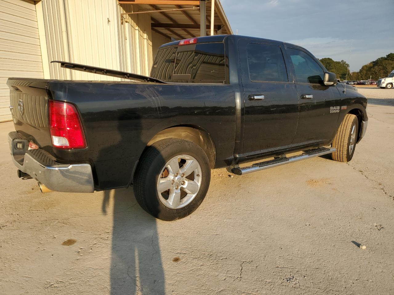 Obraz 3 z 2017 RAM 1500 SLT 2017 z VIN 1C6RR6LTXHS684536