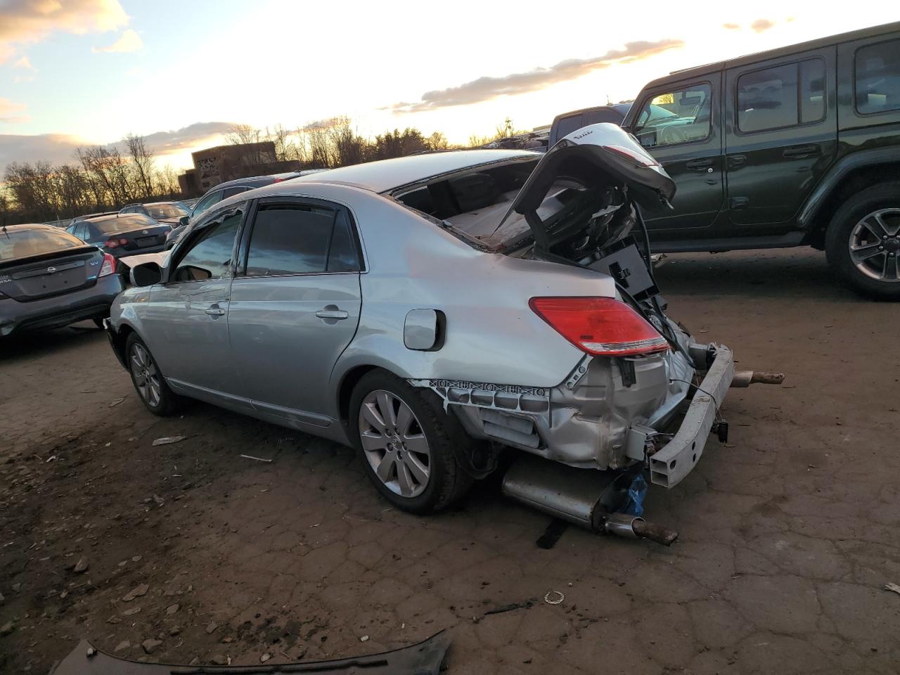 Image 2 of 2006 TOYOTA AVALON XL 2006 with VIN 4T1BK36B46U101360