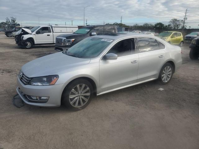 Image 1 of 2013 VOLKSWAGEN PASSAT SEL 2013 with VIN 1VWCP7A38DC099713