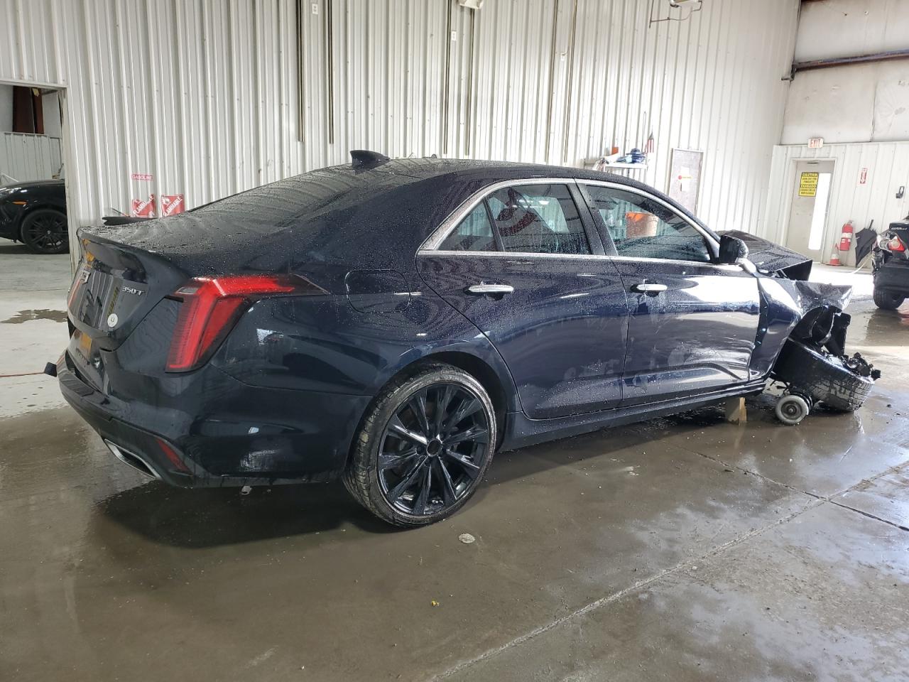 Obraz 3 z 2021 CADILLAC CT4 PREMIUM LUXURY 2021 z VIN 1G6DF5RK3M0111541