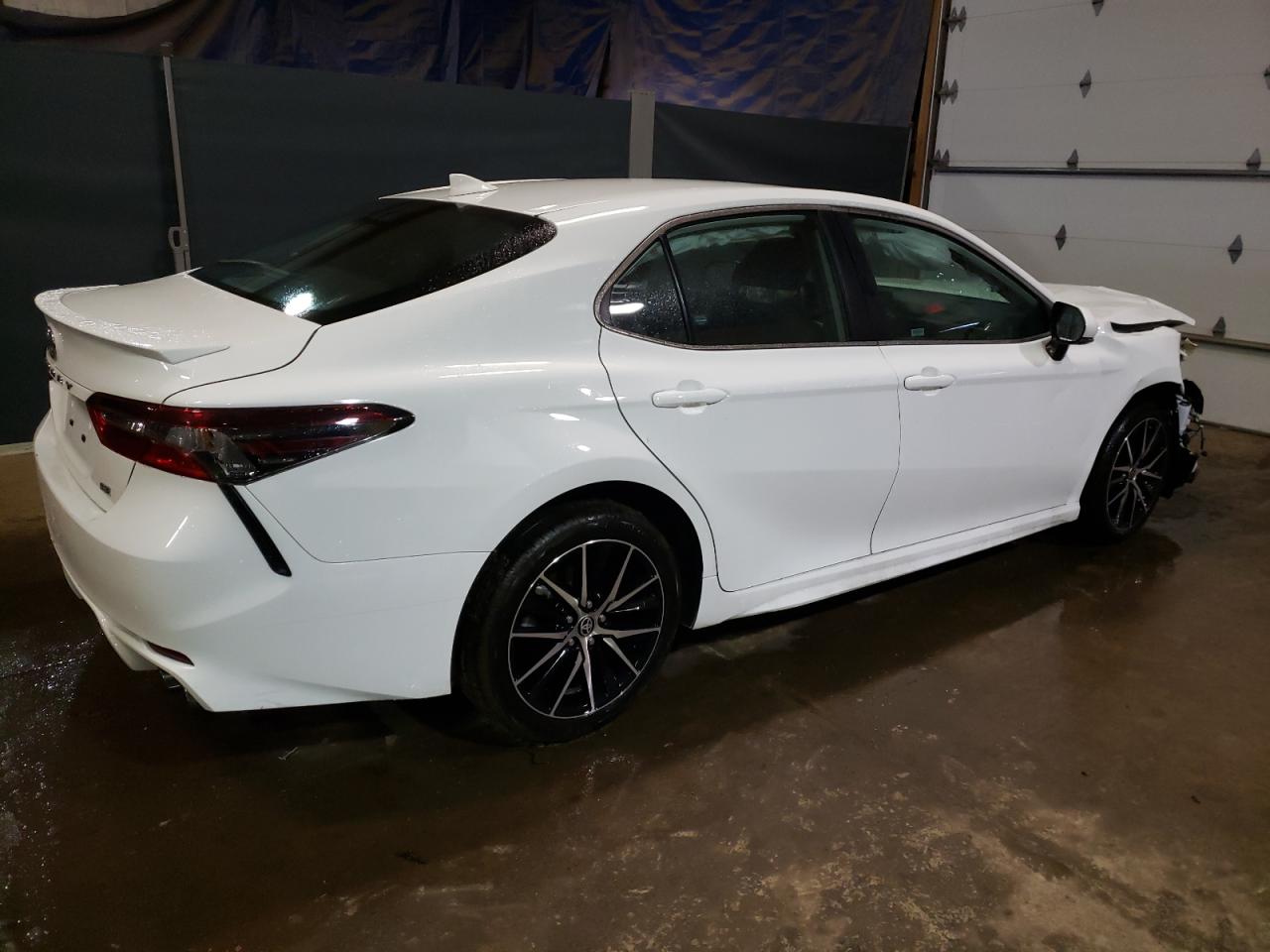 Изображение 3 2023 TOYOTA CAMRY SE NIGHT SHADE 2023 с VIN 4T1G11AK0PU805741