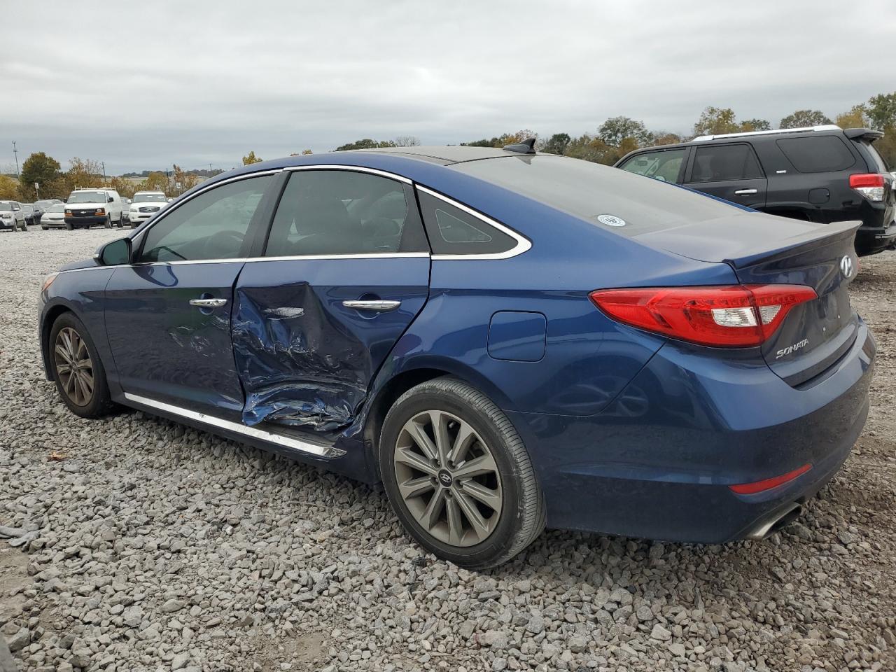 Obraz 2 z 2016 HYUNDAI SONATA SPORT 2016 z VIN 5NPE34AF6GH267972