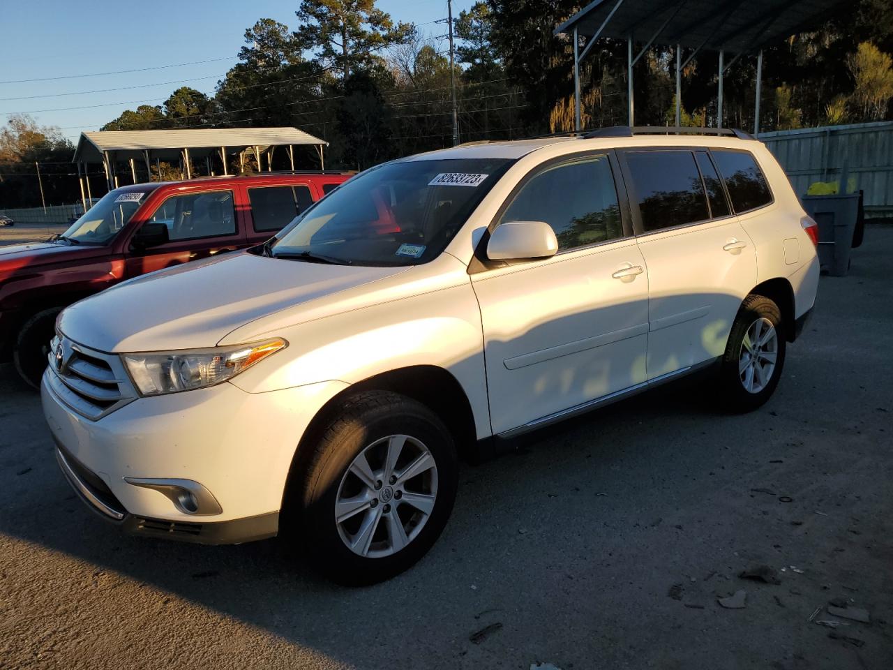 Image 1 of 2012 TOYOTA HIGHLANDER BASE 2012 with VIN 5TDBK3EH9CS115703