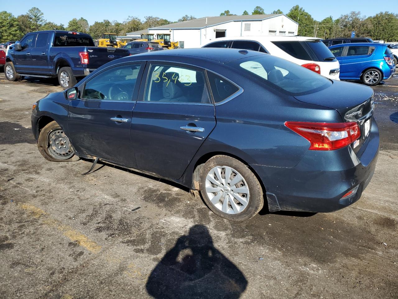 Obraz 2 z 2017 NISSAN SENTRA S 2017 z VIN 3N1AB7AP3HY329489