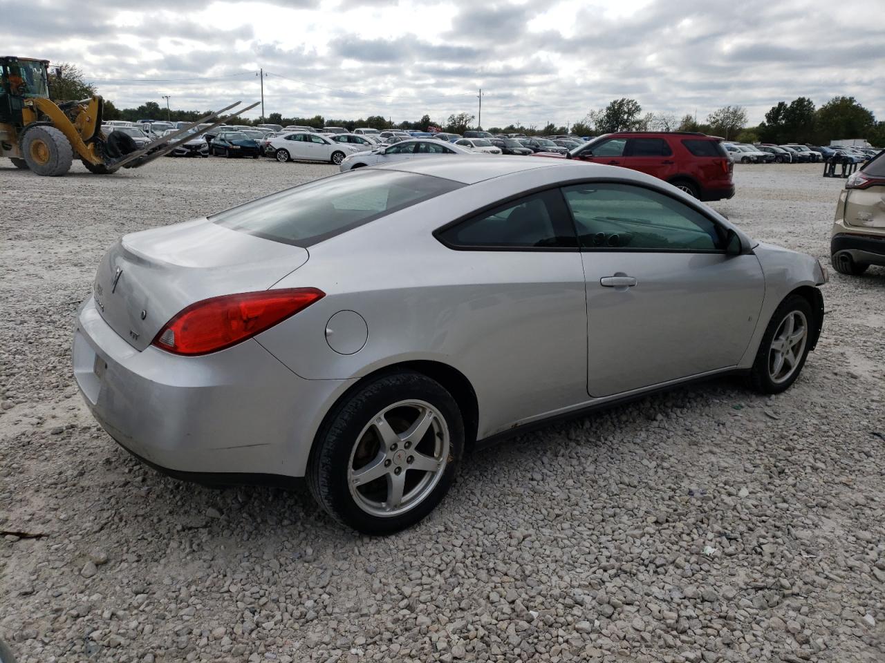 Image 3 of 2009 PONTIAC G6 GT 2009 with VIN 1G2ZH17NX94212275