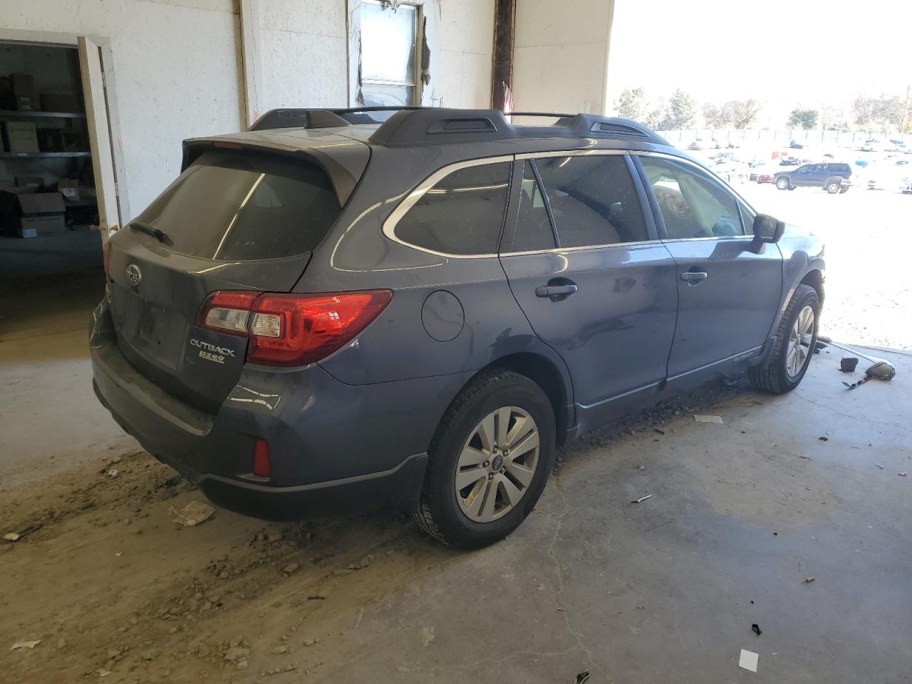Изображение 3 2017 SUBARU OUTBACK 2.5I PREMIUM 2017 с VIN 4S4BSACC4H3201355