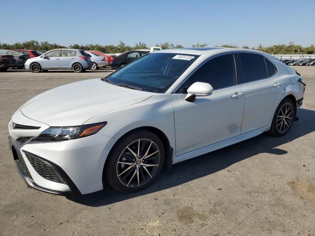 Image 1 of 2022 TOYOTA CAMRY SE 2022 with VIN 4T1T11AK7NU044041