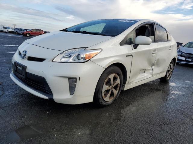 Image 1 of 2015 TOYOTA PRIUS  2015 with VIN JTDKN3DU4F0431331
