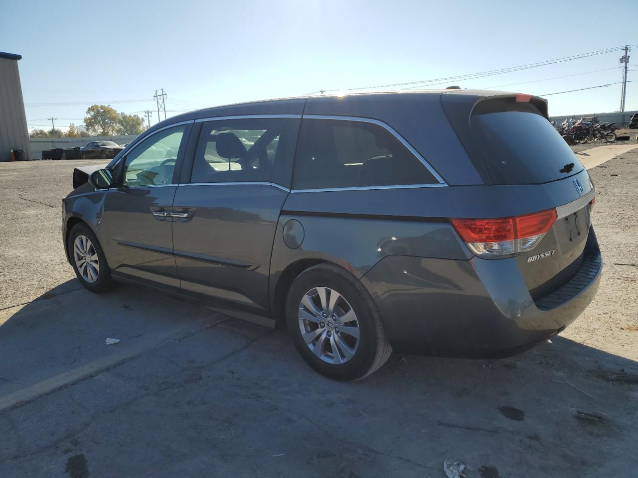 Image 2 of 2016 HONDA ODYSSEY SE 2016 with VIN 5FNRL5H35GB151325