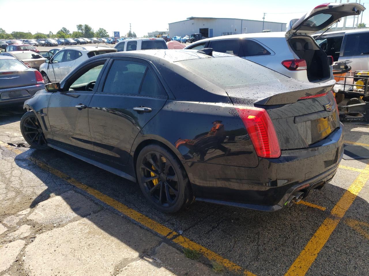 Изображение 2 Cadillac Cts-V 2017 с VIN 1G6A15S61H0160385