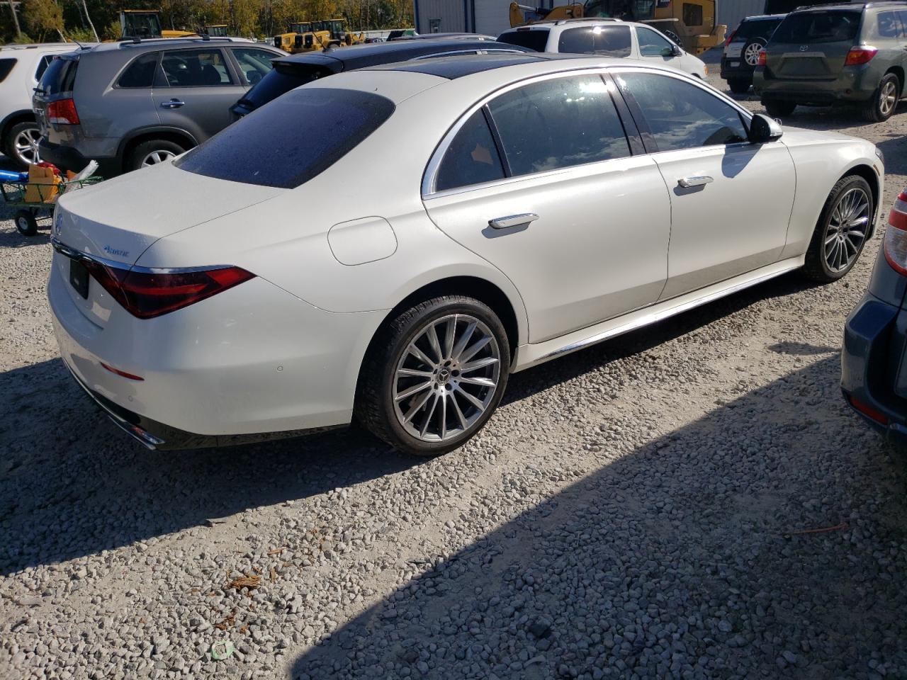 Image 3 of 2021 MERCEDES-BENZ S 580 4MATIC 2021 with VIN W1K6G7GBXMA025421