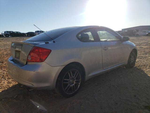Obraz 3 z 2005 TOYOTA SCION TC  2005 z VIN JTKDE177550009613