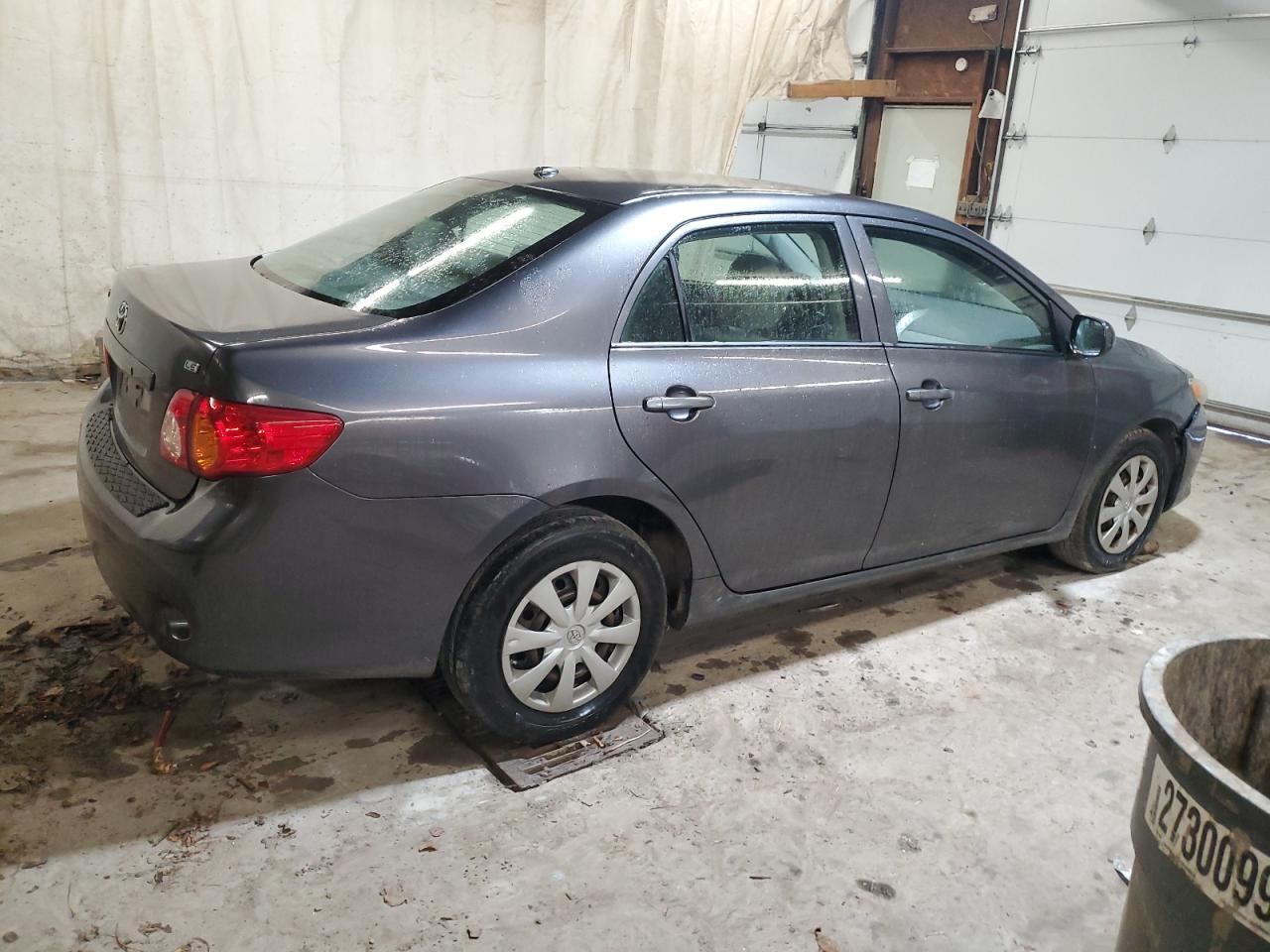 Image 3 of 2009 TOYOTA COROLLA BASE 2009 with VIN JTDBL40E199027834