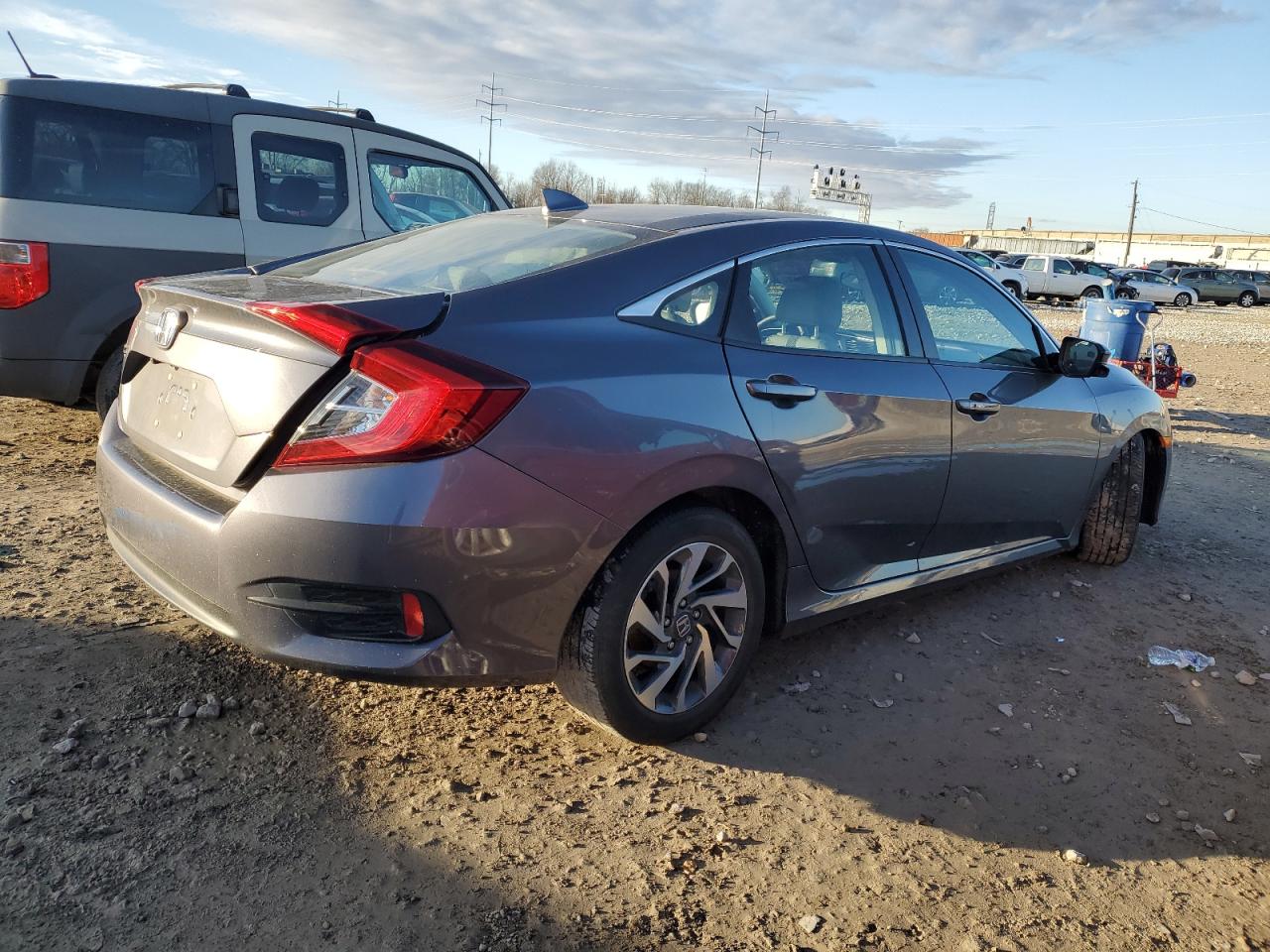 Image 3 of 2018 HONDA CIVIC EX 2018 with VIN 2HGFC2F74JH599517