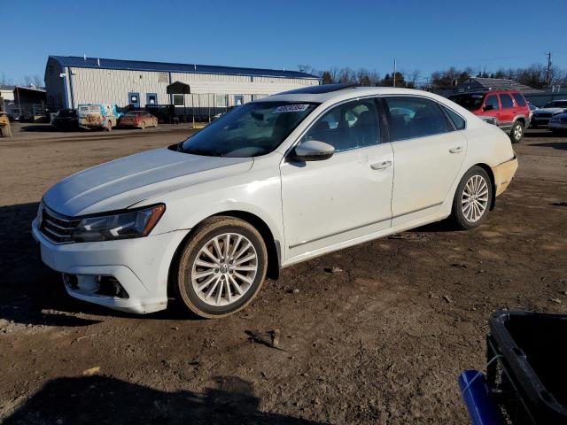 Obraz 1 z 2016 VOLKSWAGEN PASSAT SE 2016 z VIN 1VWBT7A3XGC023616