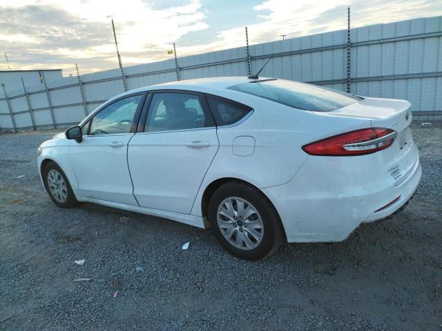 Image 2 of 2019 FORD FUSION S 2019 with VIN 3FA6P0G78KR142582