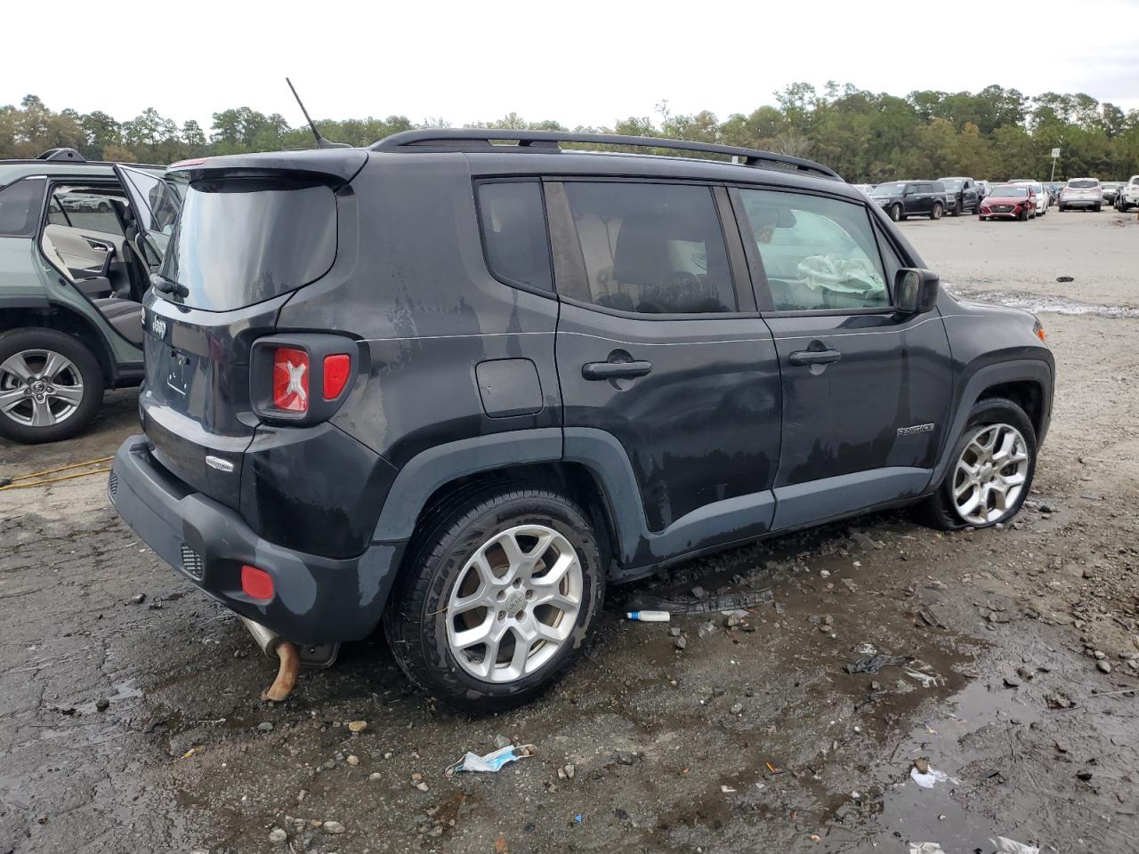 Image 3 of 2015 JEEP RENEGADE LATITUDE 2015 with VIN ZACCJABT8FPB45068