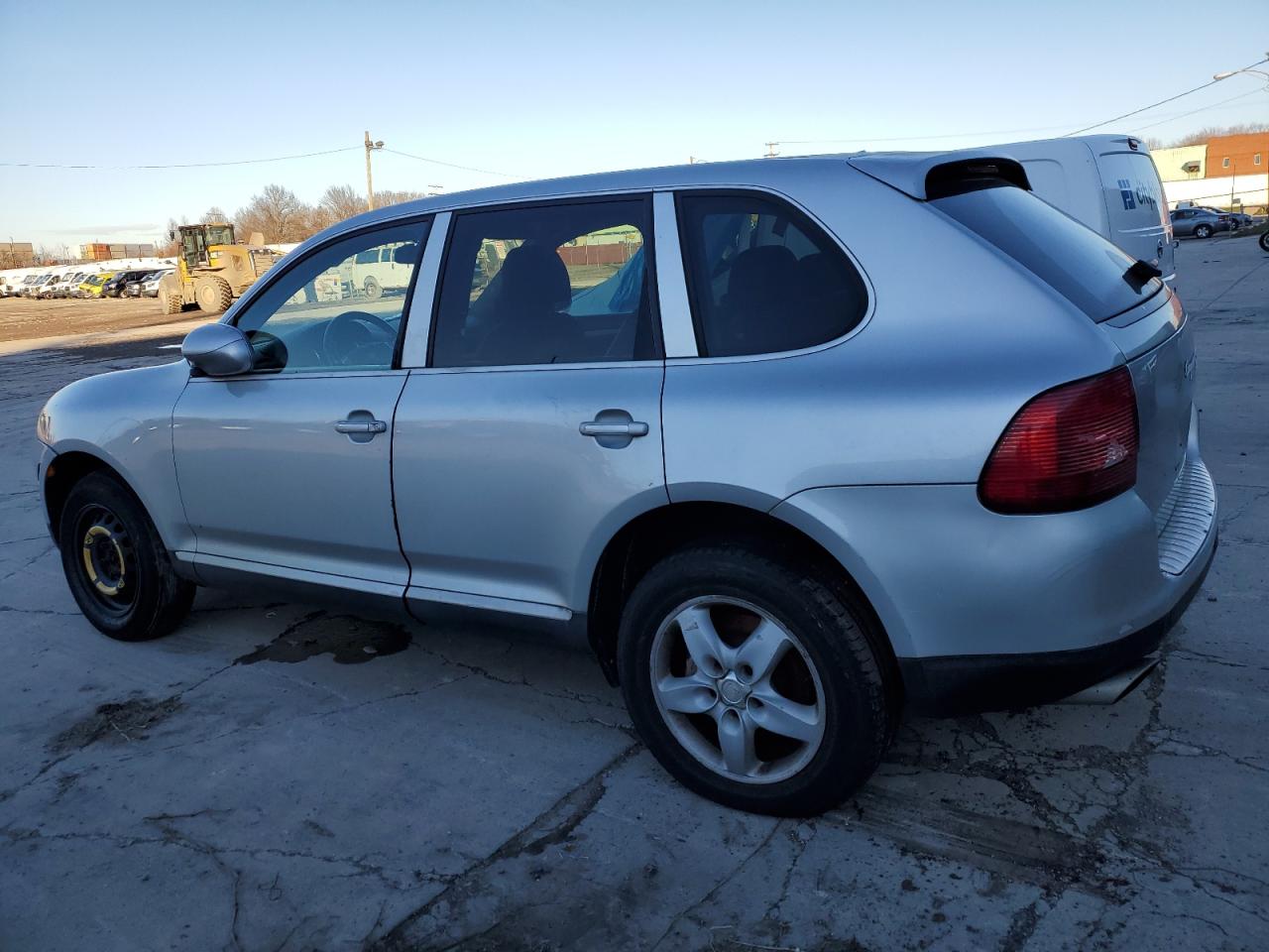 Image 2 of 2004 PORSCHE CAYENNE S 2004 with VIN WP1AB29P04LA66433