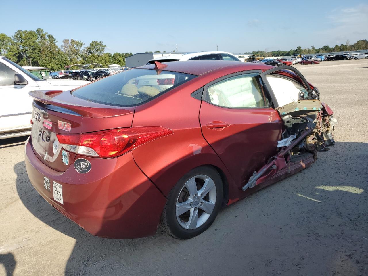 Image 3 of 2013 HYUNDAI ELANTRA GLS 2013 with VIN 5NPDH4AE2DH280427