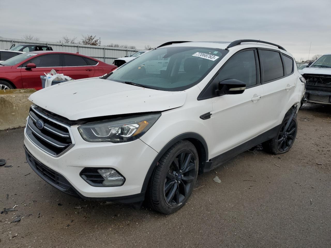 Изображение 1 2017 FORD ESCAPE TITANIUM 2017 с VIN 1FMCU0J90HUC49834