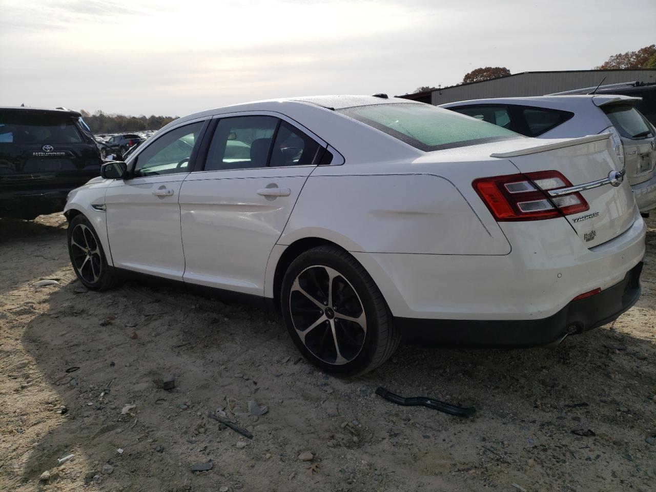 Изображение 2 2014 FORD TAURUS SEL 2014 с VIN 1FAHP2E84EG177759
