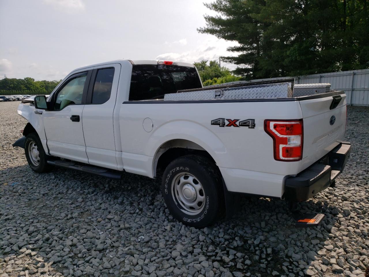 Obraz 2 z 2018 FORD F150 SUPER CAB 2018 z VIN 1FTEX1EB8JFC55897