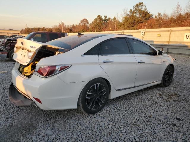 Image 3 of 2014 HYUNDAI SONATA HYBRID 2014 with VIN KMHEC4A44EA106406