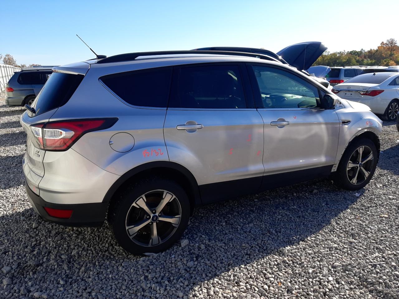 Изображение 3 2017 FORD ESCAPE SE 2017 с VIN 1FMCU9GD9HUB50915